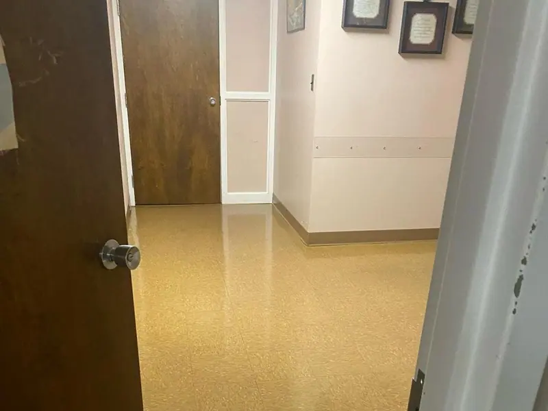 Floor waxing in Rhode Island - glossy waxed floor
